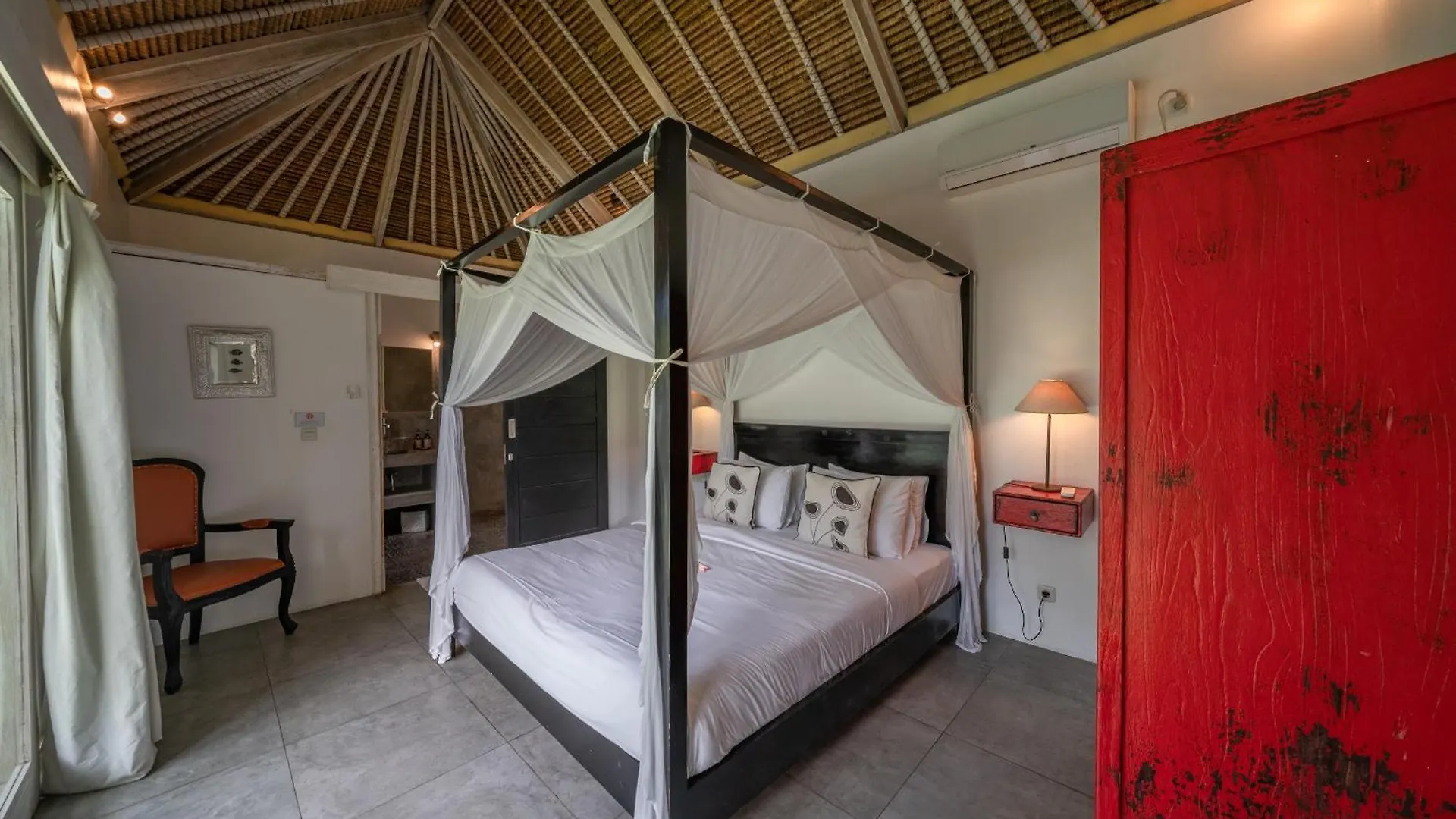 Villa Palm Tree - Huge 4Bd Villa Center Seminyak  סמיניאק