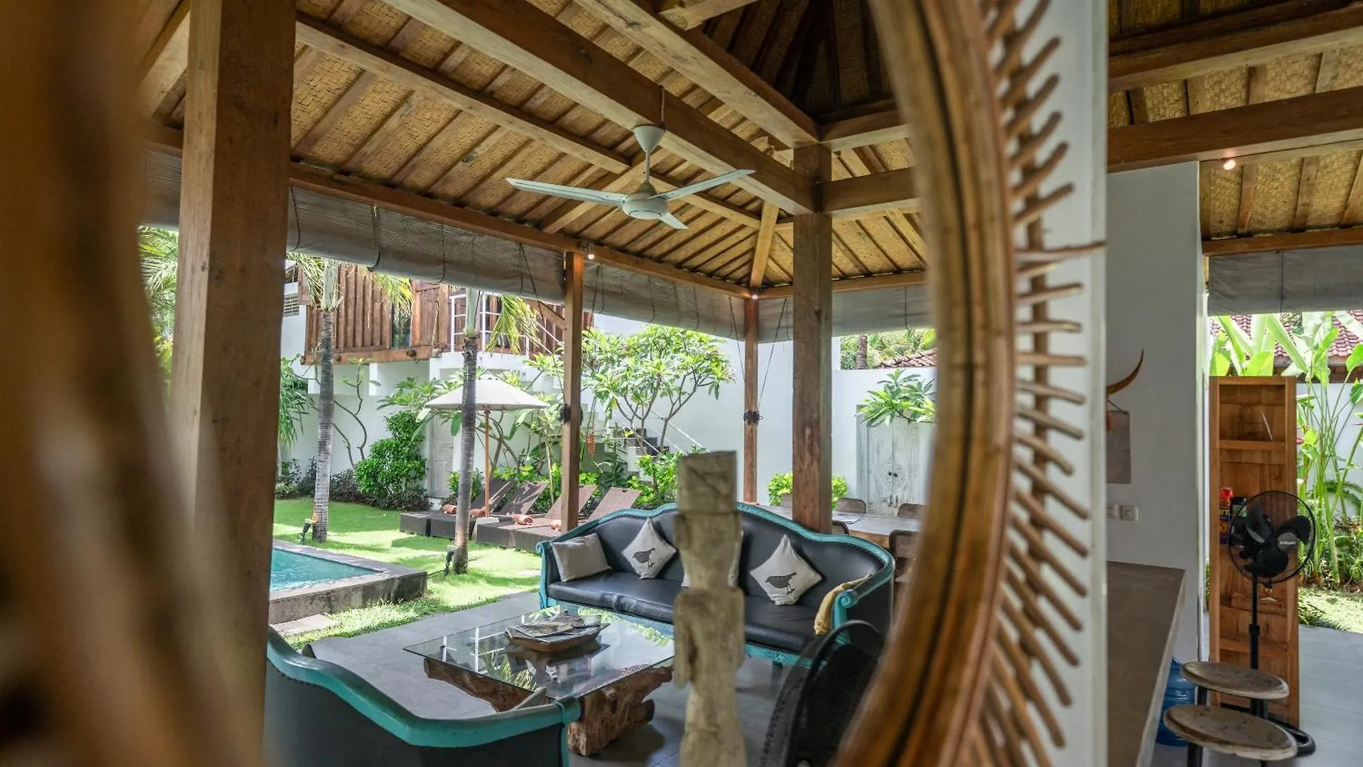 Villa Palm Tree - Huge 4Bd Villa Center Seminyak אינדונזיה