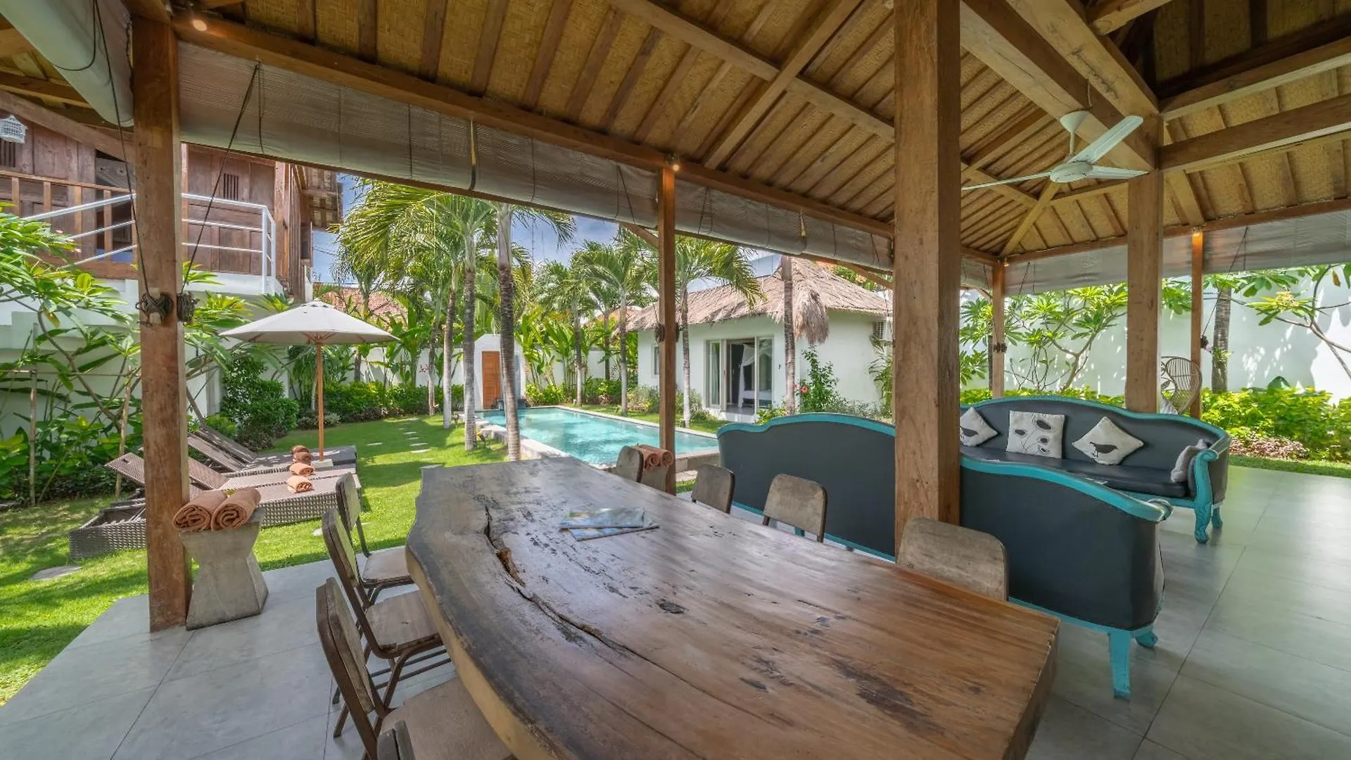 Villa Palm Tree - Huge 4Bd Villa Center Seminyak 0*, סמיניאק