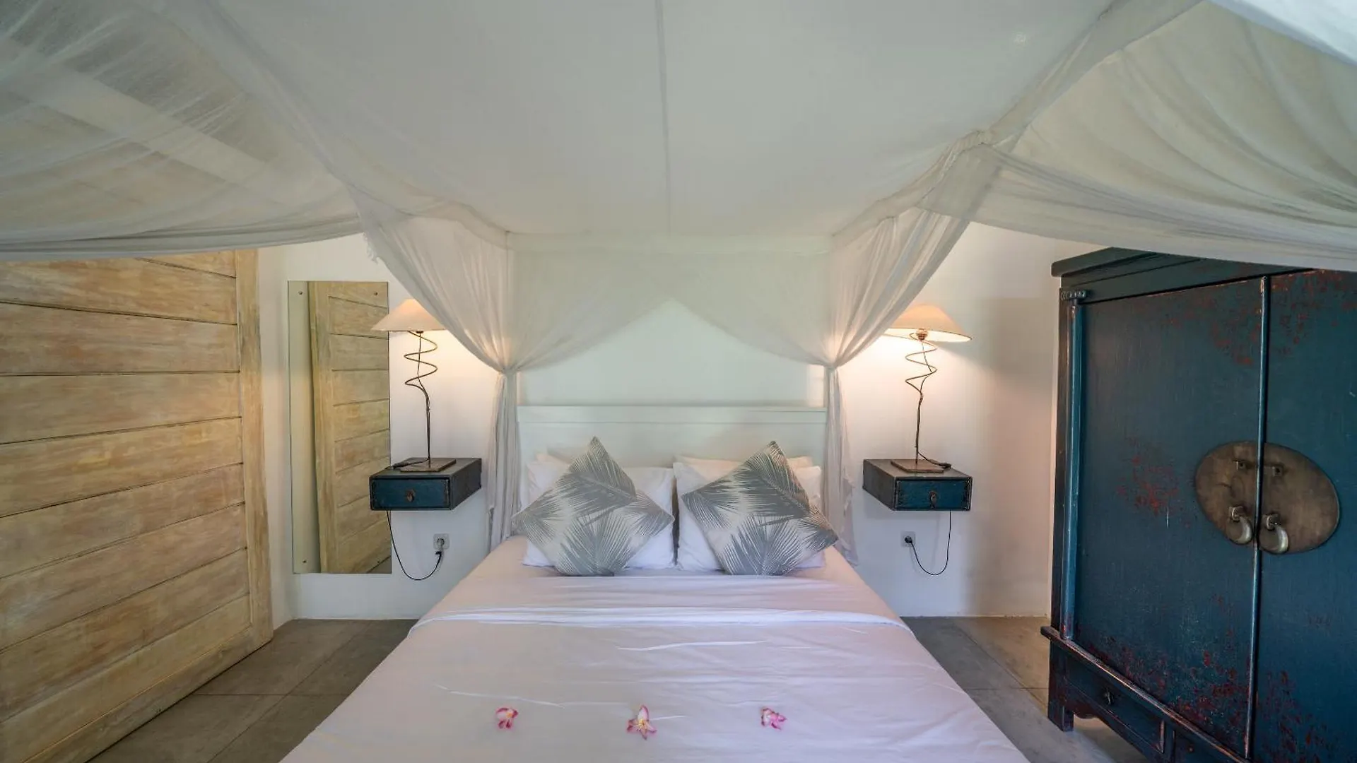 Villa Palm Tree - Huge 4Bd Villa Center Seminyak אינדונזיה