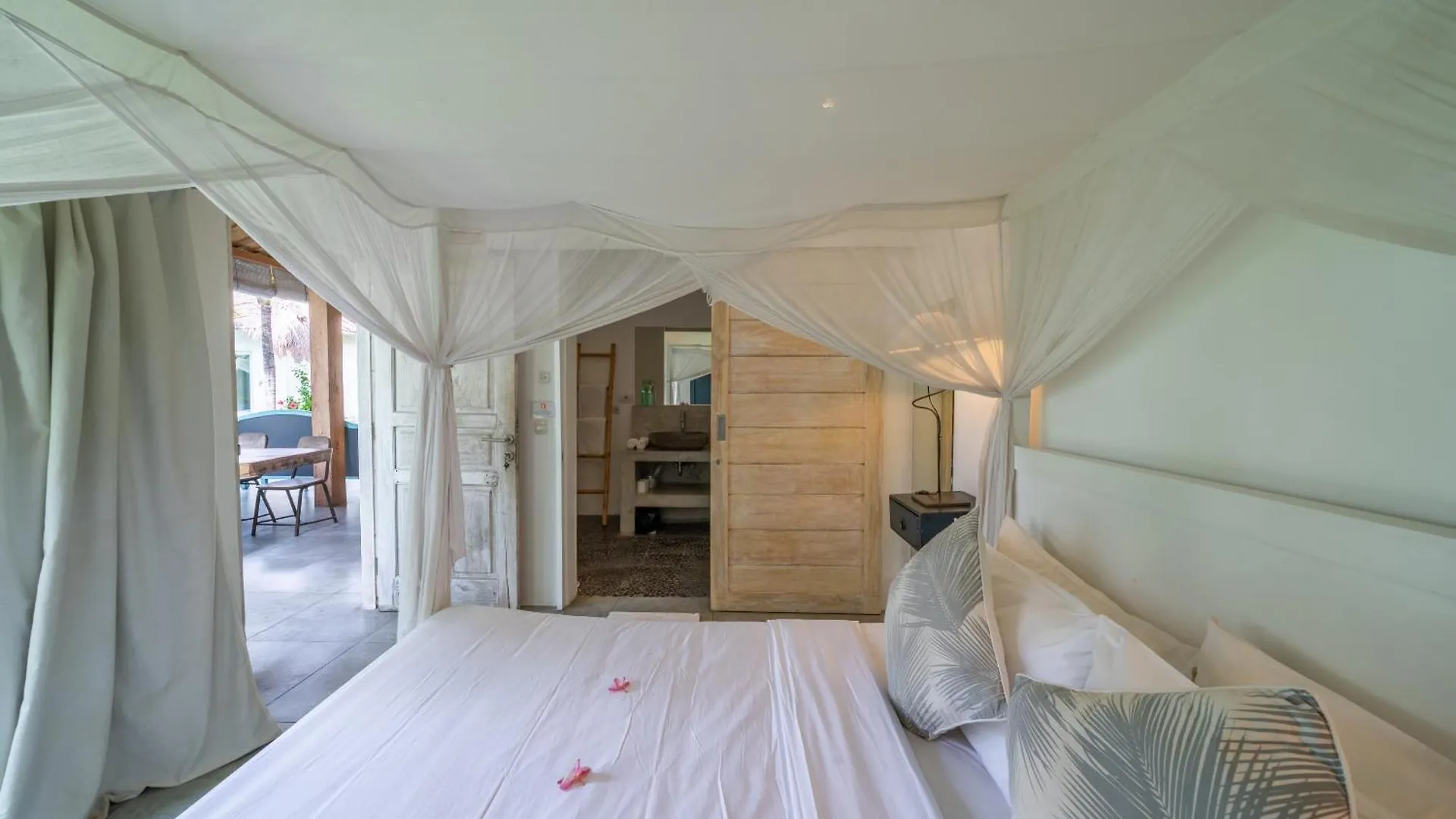 Villa Palm Tree - Huge 4Bd Villa Center Seminyak 0*, סמיניאק אינדונזיה