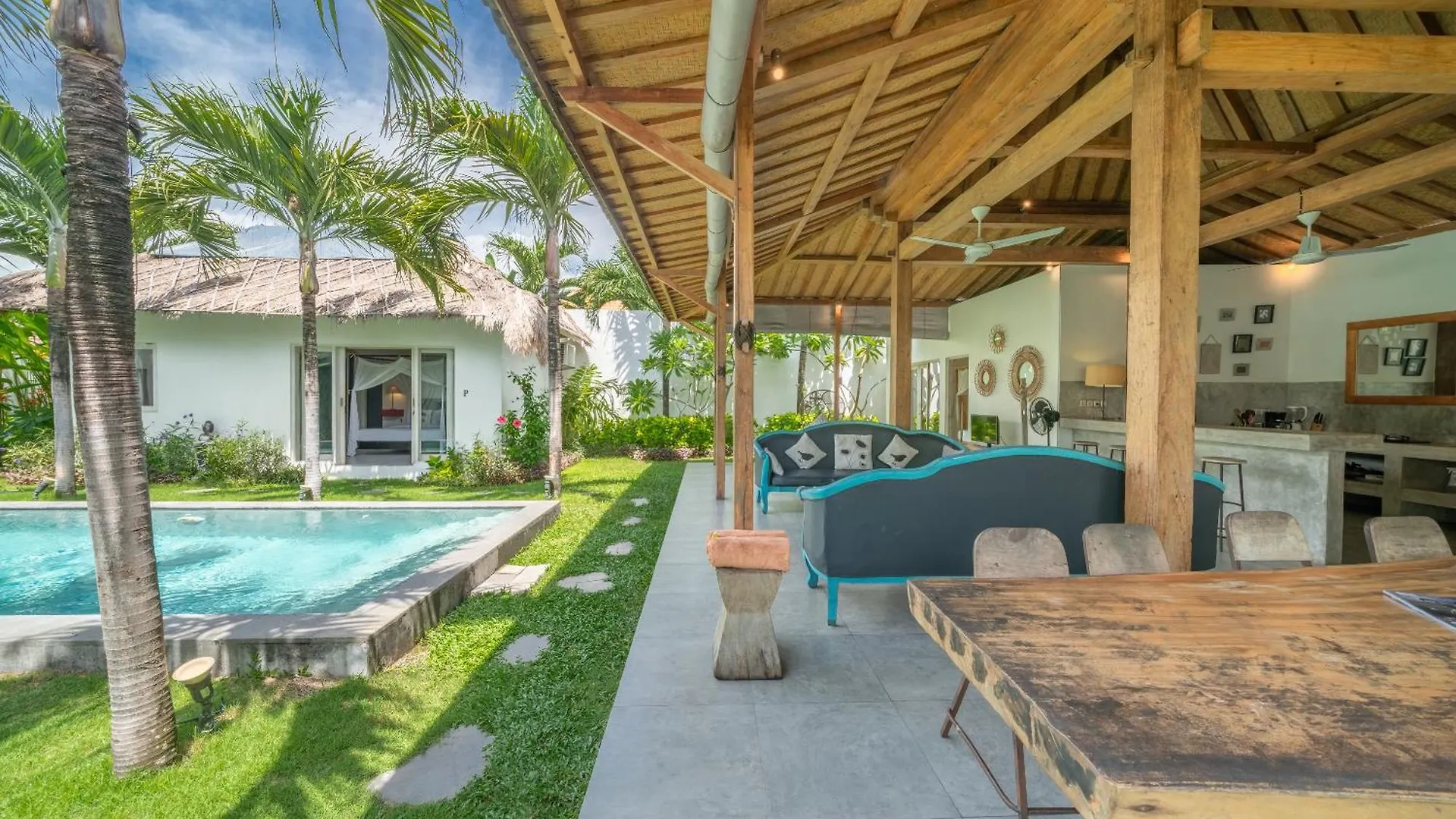 Villa Palm Tree - Huge 4Bd Villa Center Seminyak אינדונזיה
